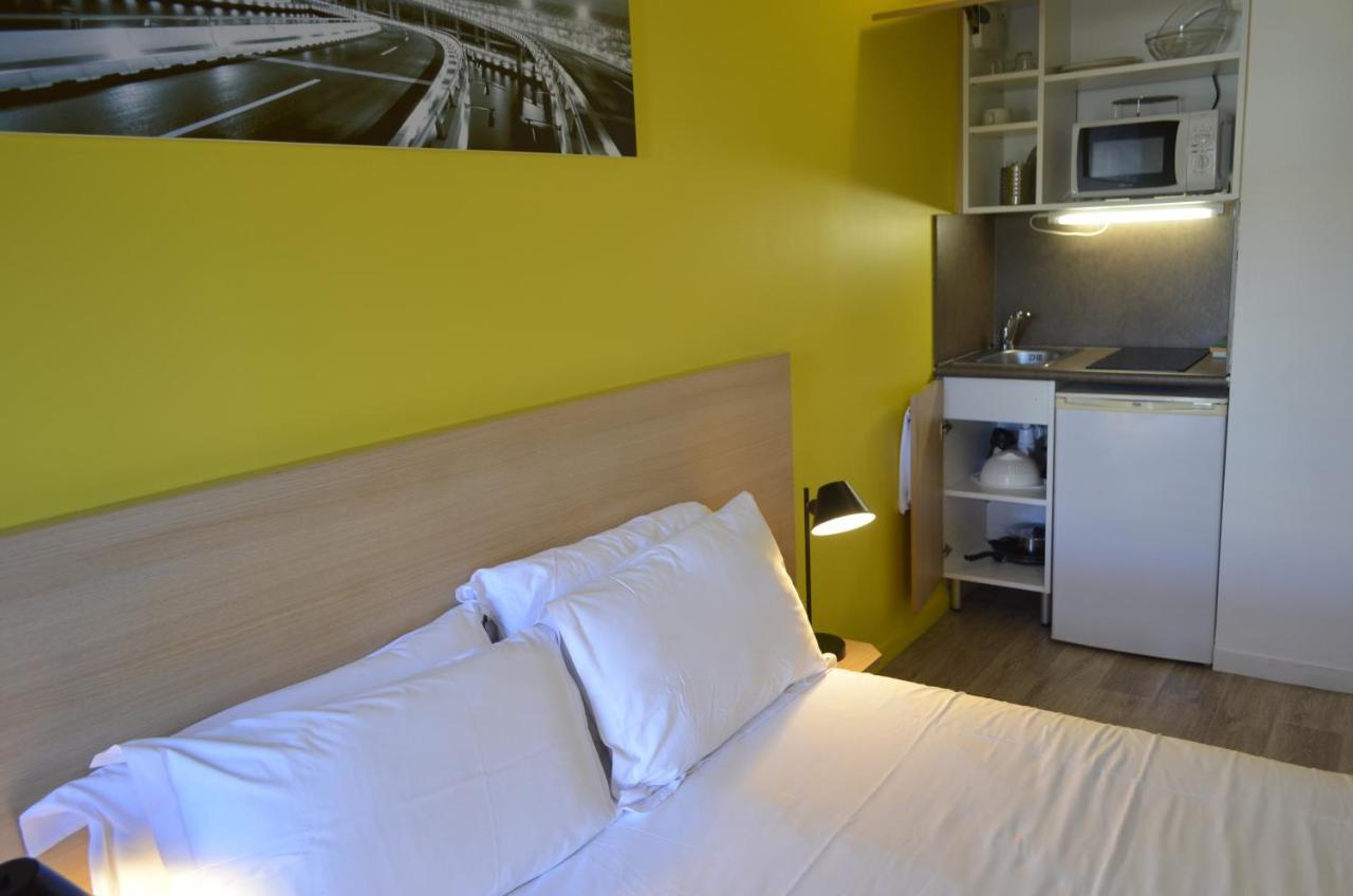 Eastlodge Lyon Est Eurexpo Saint-Priest  Exteriör bild