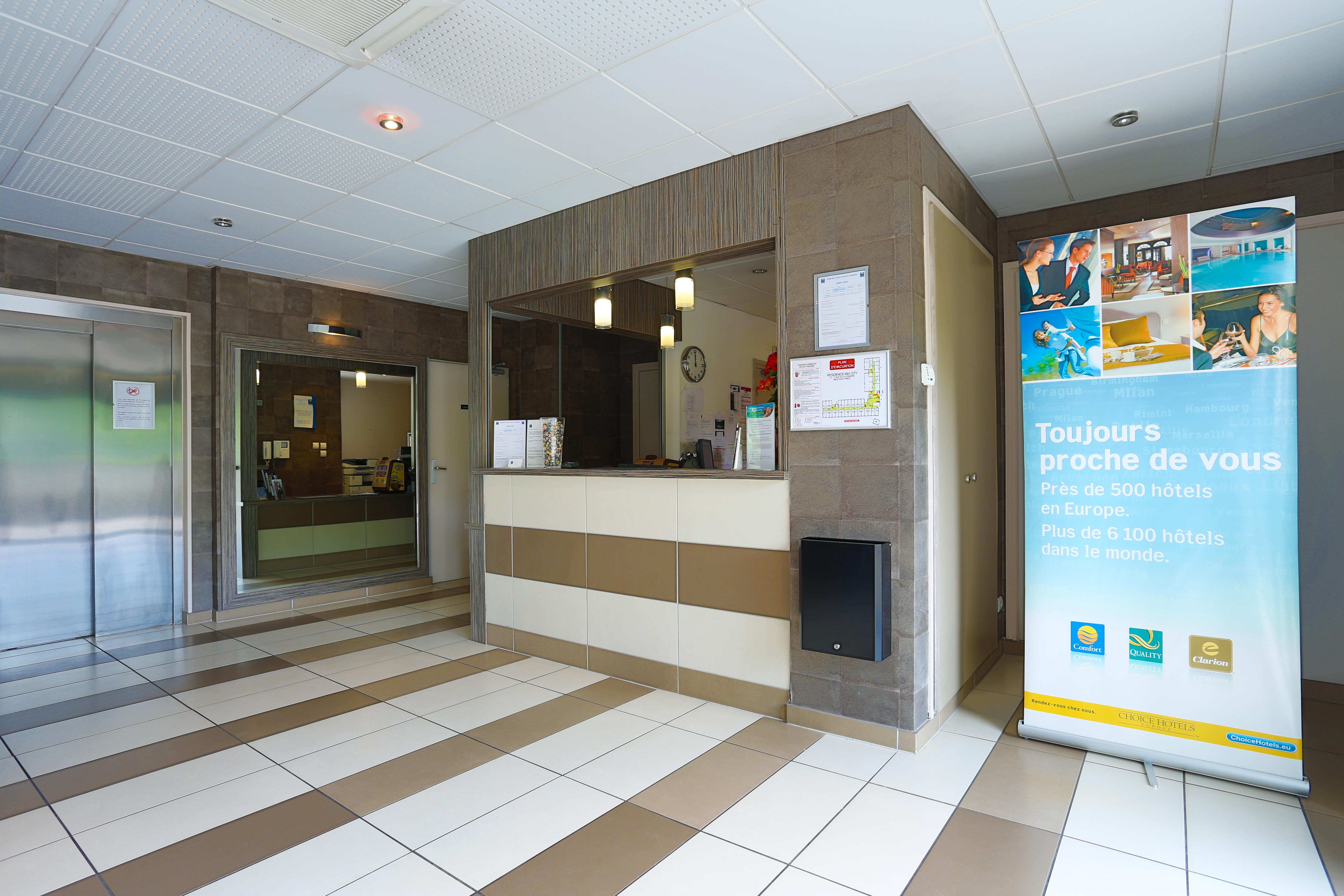 Eastlodge Lyon Est Eurexpo Saint-Priest  Exteriör bild